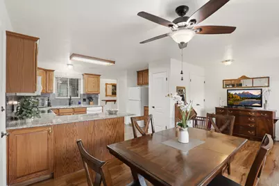 863 N 400 E, American Fork, UT 84003 - Photo 12