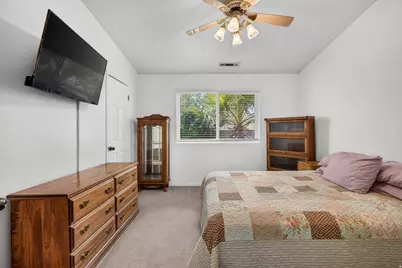 1075 N 1400 W #16, Saint George, UT 84770 - Photo 16