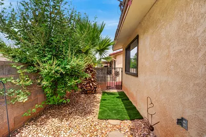 1075 N 1400 W #16, Saint George, UT 84770 - Photo 32