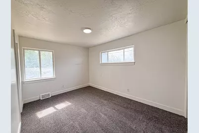 1681 E Meadowmoor Rd, Holladay, UT 84117 - Photo 12