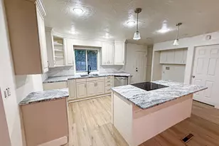 1681 E Meadowmoor Rd, Holladay, UT 84117 - Photo 2