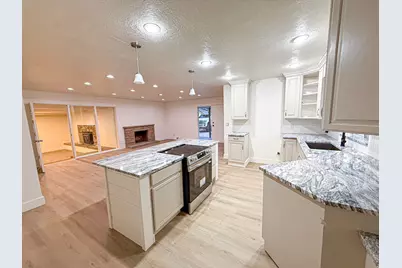 1681 E Meadowmoor Rd, Holladay, UT 84117 - Photo 6