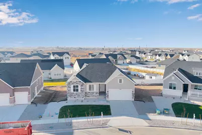 8655 N Halloran Ct #1324, Lake Point, UT 84074 - Photo 4