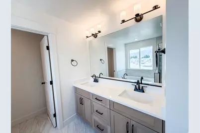 1769 W Rivergate Dr #204, Logan, UT 84321 - Photo 16