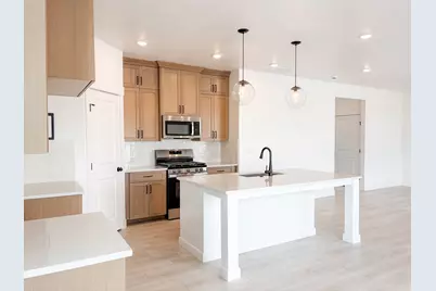 1769 W Rivergate Dr #204, Logan, UT 84321 - Photo 6