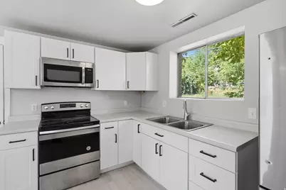 608 W 1850 N, Provo, UT 84604 - Photo 24