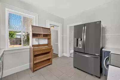 880 E 21st St, Ogden, UT 84401 - Photo 8