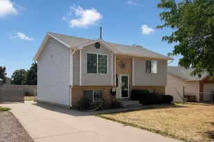 671 W 950 N, Clinton, UT 84015 - Photo 12