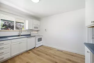 6272 S 400 E, Murray, UT 84107 - Photo 10