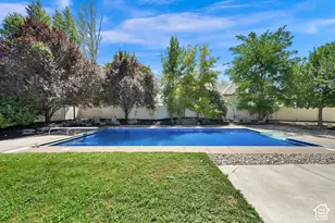 579 W 2400 S, Syracuse, UT 84075 - Photo 38