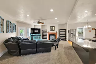 579 W 2400 S, Syracuse, UT 84075 - Photo 8