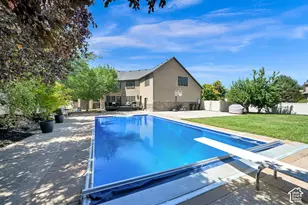 579 W 2400 S, Syracuse, UT 84075 - Photo 40