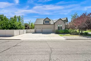 579 W 2400 S, Syracuse, UT 84075 - Photo 42
