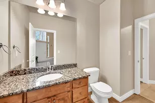 579 W 2400 S, Syracuse, UT 84075 - Photo 14