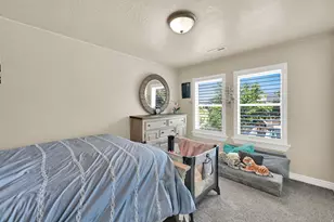 579 W 2400 S, Syracuse, UT 84075 - Photo 22