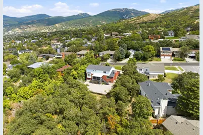 2902 S 650 E, Bountiful, UT 84010 - Photo 6