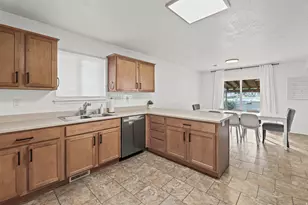 7873 Windhover Rd, Eagle Mountain, UT 84005 - Photo 8