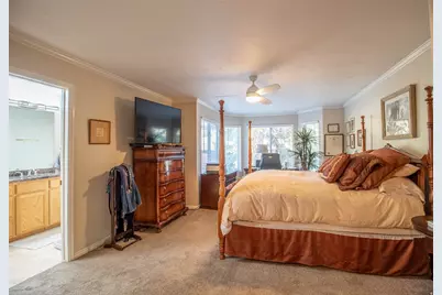2288 E Emerald Hills Ct, Cottonwood Heights, UT 84121 - Photo 10