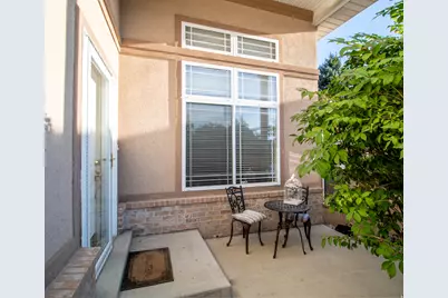 2288 E Emerald Hills Ct, Cottonwood Heights, UT 84121 - Photo 2