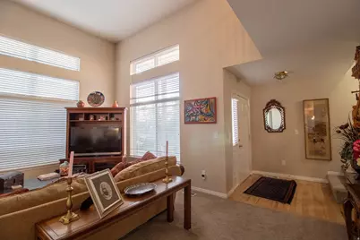 2288 E Emerald Hills Ct, Cottonwood Heights, UT 84121 - Photo 6
