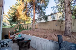 2288 E Emerald Hills Ct, Cottonwood Heights, UT 84121 - Photo 28