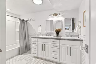 2424 E Oakcrest Ln, Holladay, UT 84121 - Photo 34