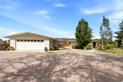 2424 E Oakcrest Ln, Holladay, UT 84121 - Photo 20