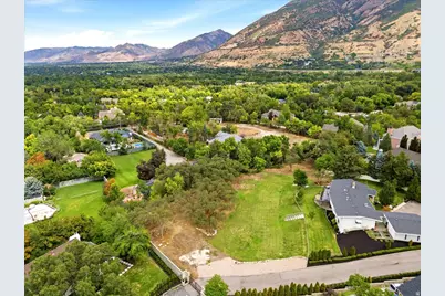 2424 E Oakcrest Ln, Holladay, UT 84121 - Photo 48