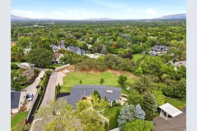 2424 E Oakcrest Ln, Holladay, UT 84121 - Photo 50