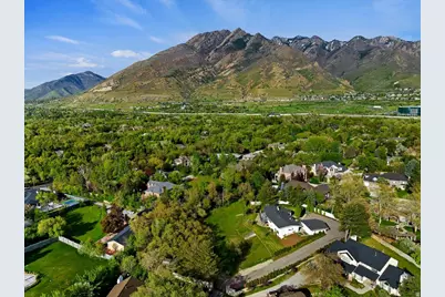 2421 E Oakcrest Ln #7, Holladay, UT 84121 - Photo 8