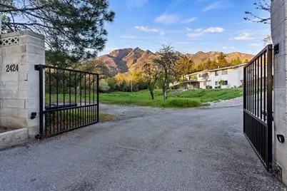 2421 E Oakcrest Ln #7, Holladay, UT 84121 - Photo 2