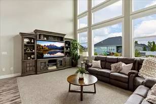 1692 W Spring Meadow Ln, Farmington, UT 84025 - Photo 4