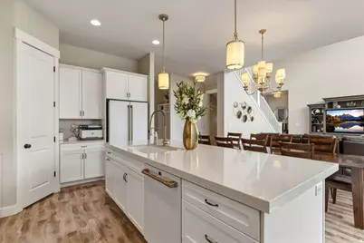 1692 W Spring Meadow Ln, Farmington, UT 84025 - Photo 14