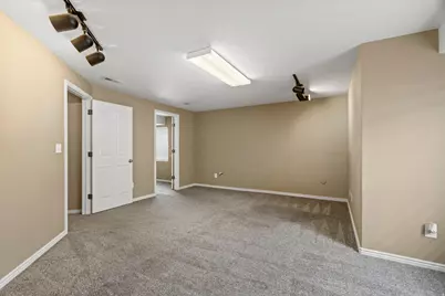 12642 S Diamondback Dr, Riverton, UT 84096 - Photo 32