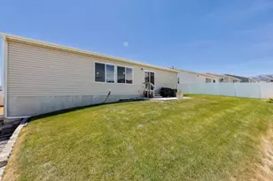 1112 W Honeycomb Dr, Grantsville, UT 84029 - Photo 28