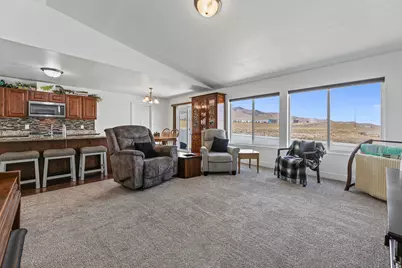 1112 W Honeycomb Dr, Grantsville, UT 84029 - Photo 14