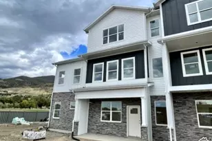 981 N Hay Ln W, Farmington, UT 84025 - Photo 2