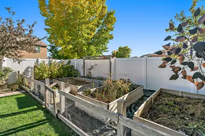 421 S Jordan Way W, Lehi, UT 84043 - Photo 34