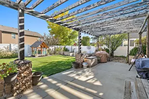 421 S Jordan Way W, Lehi, UT 84043 - Photo 28