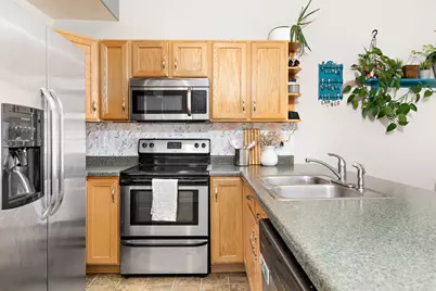 7876 S Dove Creek Ln, West Jordan, UT 84081 - Photo 8