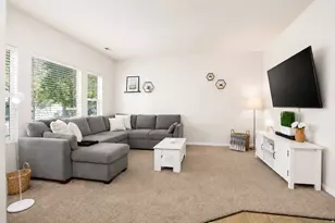 7876 S Dove Creek Ln, West Jordan, UT 84081 - Photo 6