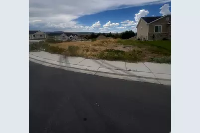 562 S 600 E #12, Nephi, UT 84648 - Photo 2