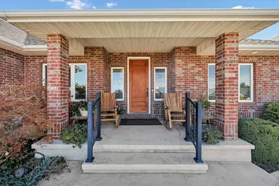 770 Eagleview Dr, Providence, UT 84332 - Photo 2