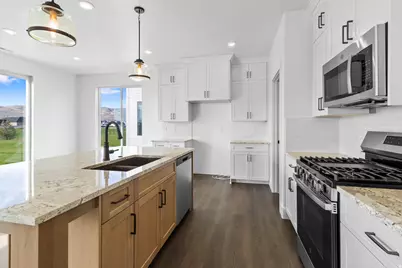 633 N 200 E, Providence, UT 84332 - Photo 6