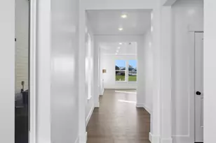 633 N 200 E, Providence, UT 84332 - Photo 2