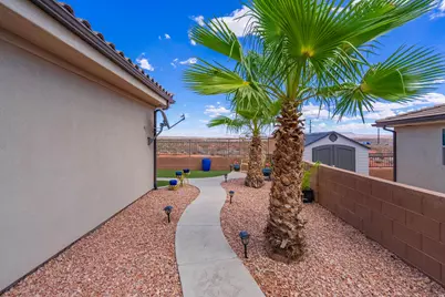 1068 N Lesa Ln, Washington, UT 84780 - Photo 50