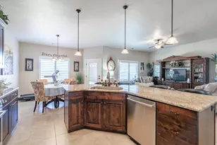 1068 N Lesa Ln, Washington, UT 84780 - Photo 12