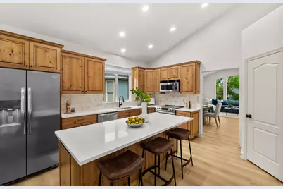 340 E Brayden Way, Draper, UT 84020 - Photo 6