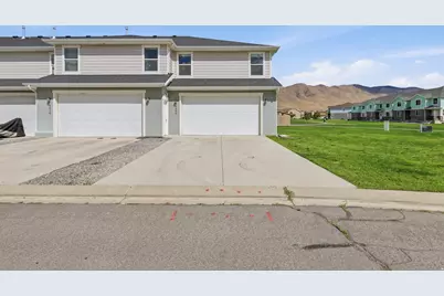 4504 N Frontier St, Eagle Mountain, UT 84005 - Photo 10