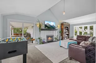 671 E Chelsea Dr S, Bountiful, UT 84010 - Photo 6